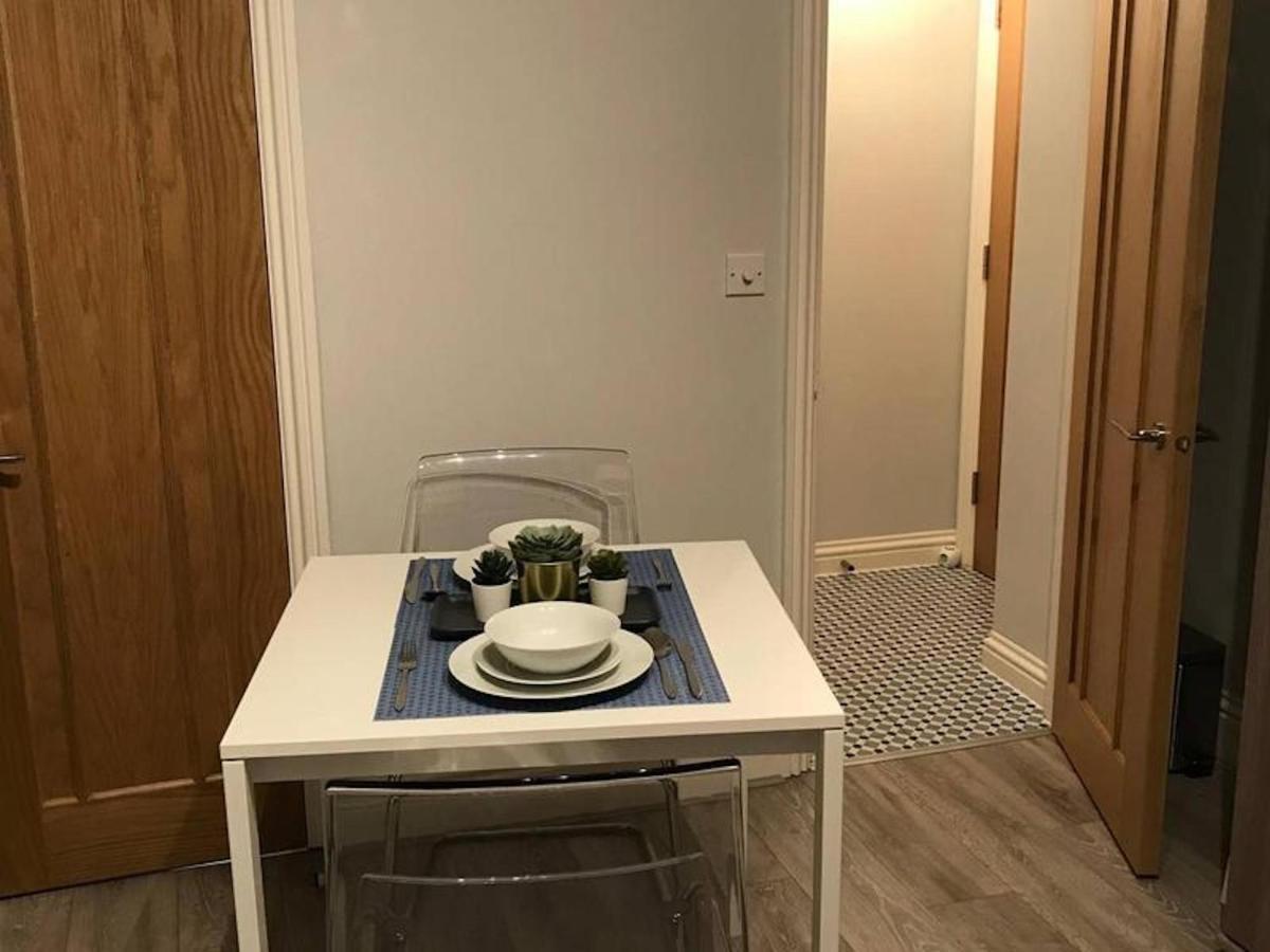 Serviced Appartment 1 Helena Reading Exteriör bild